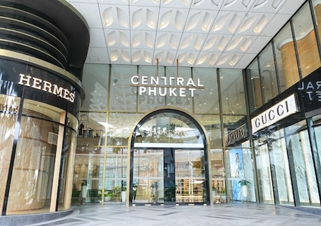 Shopping mall