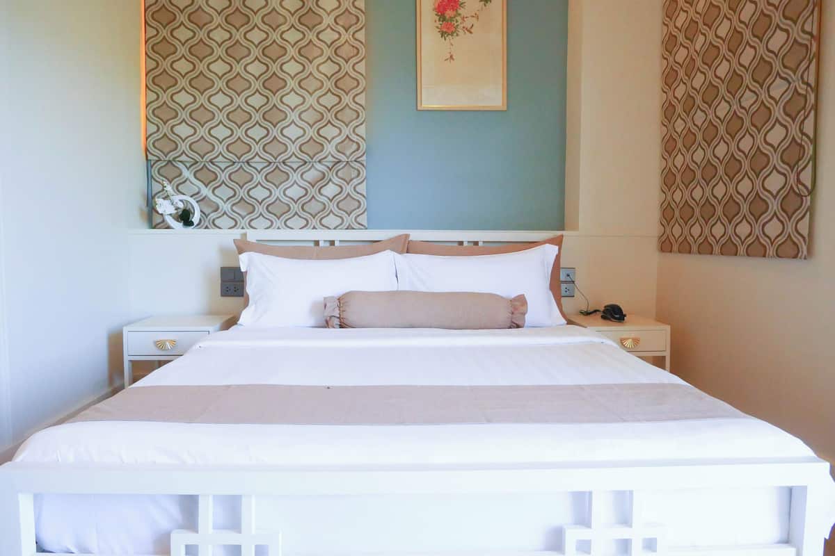 Superior Extra Double Room | 1 bedroom, hypo-allergenic bedding, in-room safe, desk