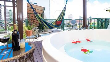 Deluxe Suite, 3 Bedrooms, Non Smoking (3rd Floor, For 1 - 6 People) | Terrace/patio