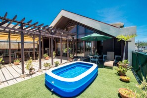 Deluxe Suite, 3 Bedrooms, Non Smoking (3rd Floor, For 1 - 6 People) | Terrace/patio