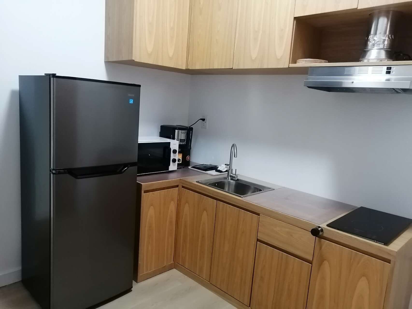 Suite, 2 camere da letto | Cucina privata | Frigorifero, microonde, piano cottura, macchina per tè/caffè