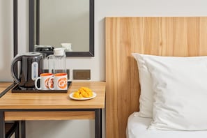 Superior Queen Room | In-room safe, desk, laptop workspace, iron/ironing board - Go Hotels Plus Bacolod Newly Renovated (Bacolod)