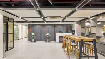 Borne des arrivées/des départs