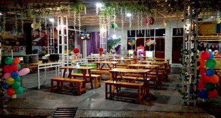 Daily buffet breakfast (IDR 75000 per person)