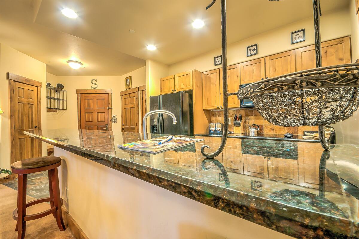 2 Bedroom, 2 Bathroom - Champagne Lodge 201 | Private kitchen | Fridge, microwave, coffee/tea maker, cookware/dishes/utensils