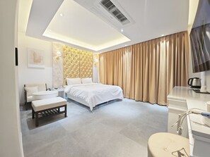 Luxury Room | Desk, free WiFi, bed sheets - Boutique Hotel K (Goyang)