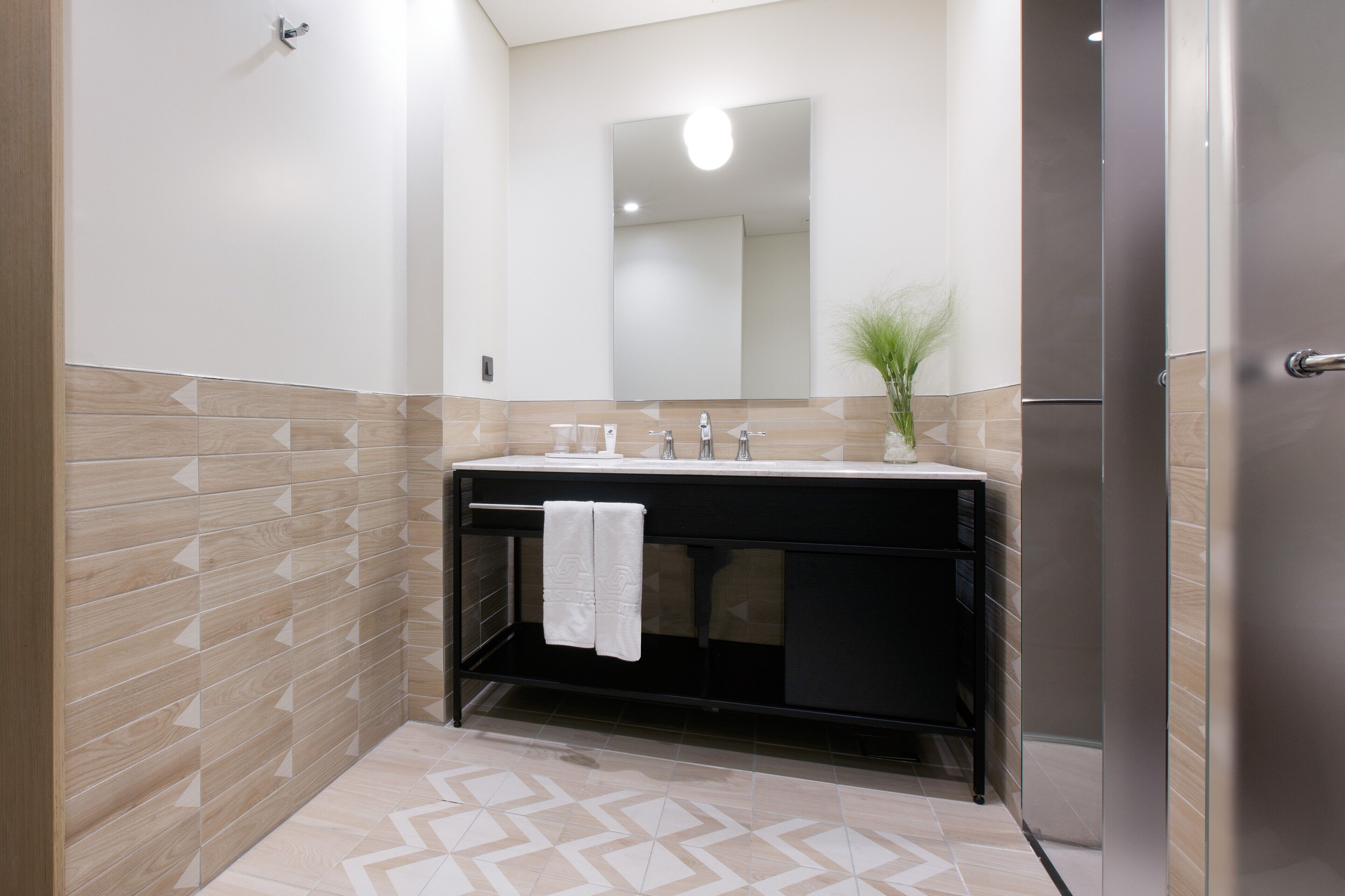 deluxe studio | premium bedding, tempur-pedic beds, in-room safe, desk