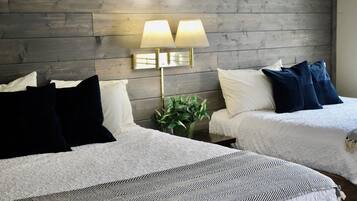 Standard Room, 2 Queen Beds, Ground Floor | Bed sheets
