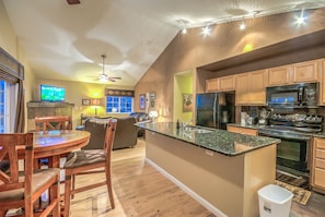 2 Bedroom, 2 Bathroom Villas 1435 | Private kitchen | Fridge, microwave, coffee/tea maker, cookware/dishes/utensils