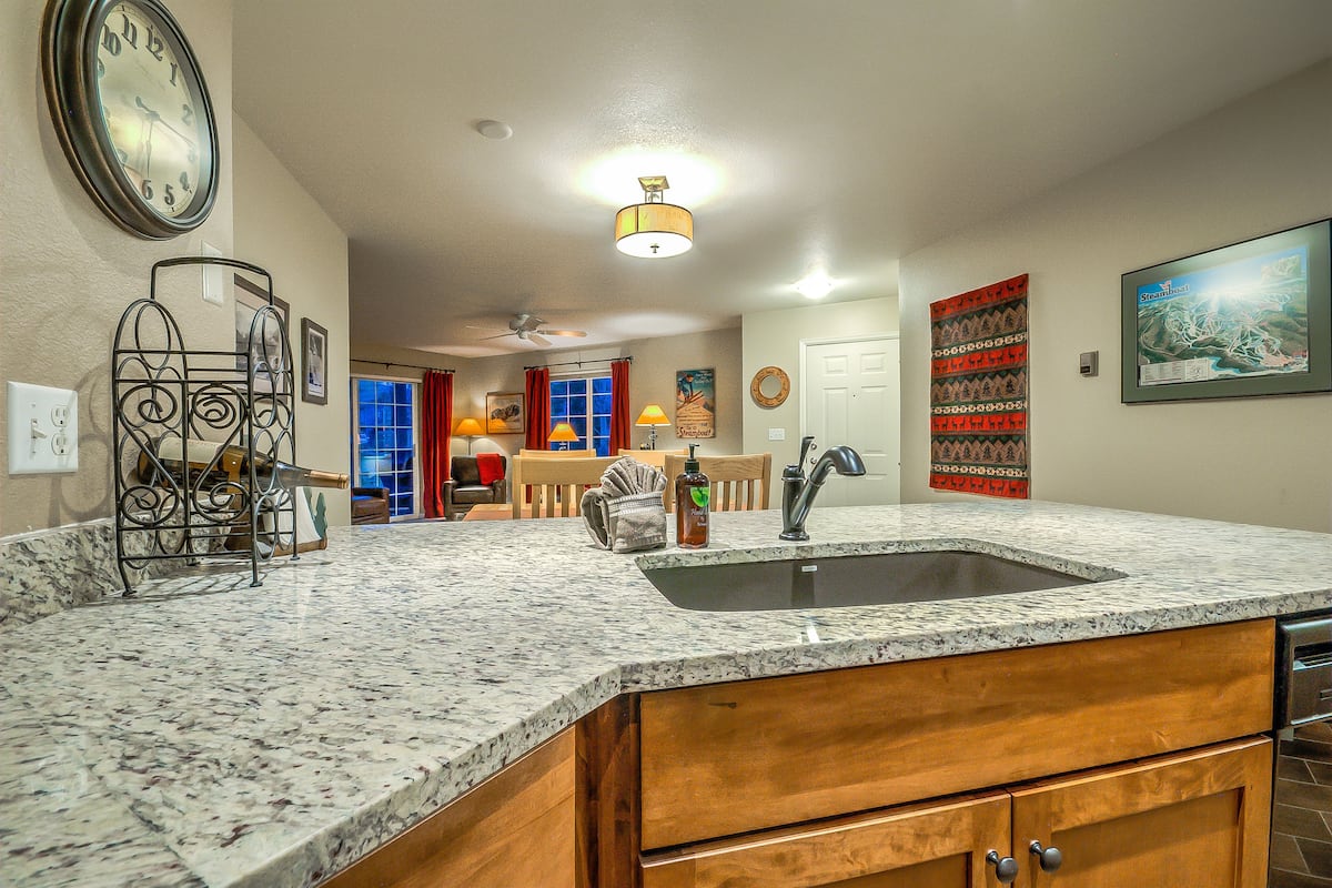 2 Bedroom, 2 Bathroom Villas 1424