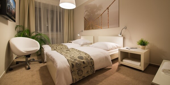 Hypo-allergenic bedding, in-room safe, desk, free cots/infant beds