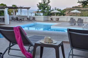 Seasonal outdoor pool - Bali Mare Village (Mylopotamos)