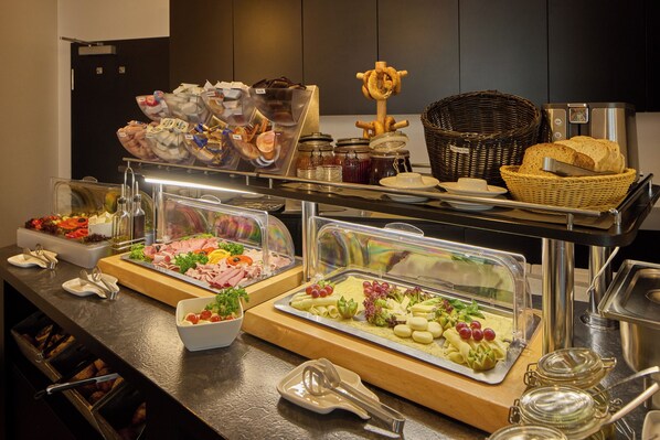 Daily buffet breakfast (EUR 18 per person)