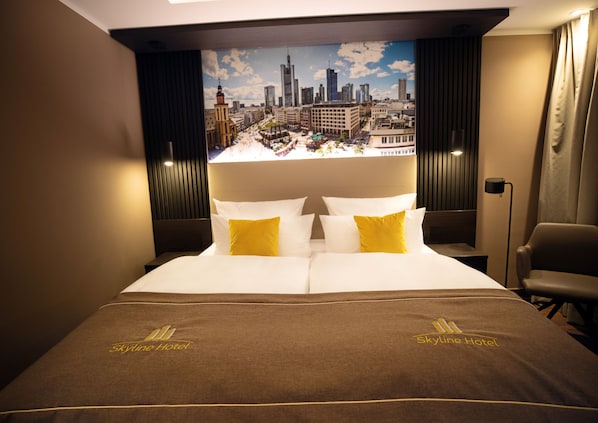 Comfort-Doppelzimmer Aussicht | Minibar, odada kasa, masa, güneşlik/perde 