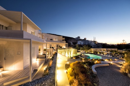 Porch. Relux Ios Hotel