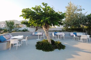 Breakfast, lunch, dinner served; Greek cuisine, beach views 