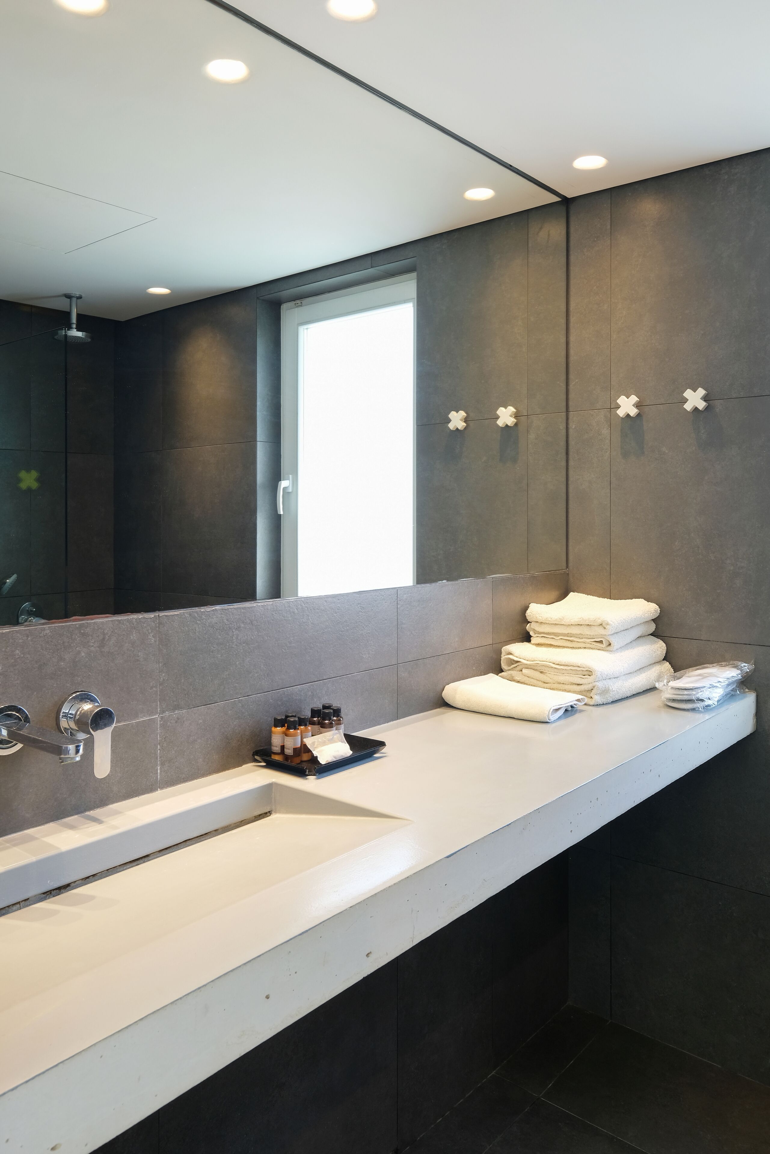 superior suite, jetted tub | bathroom | shower, rainfall showerhead, eco-friendly toiletries, hair dryer