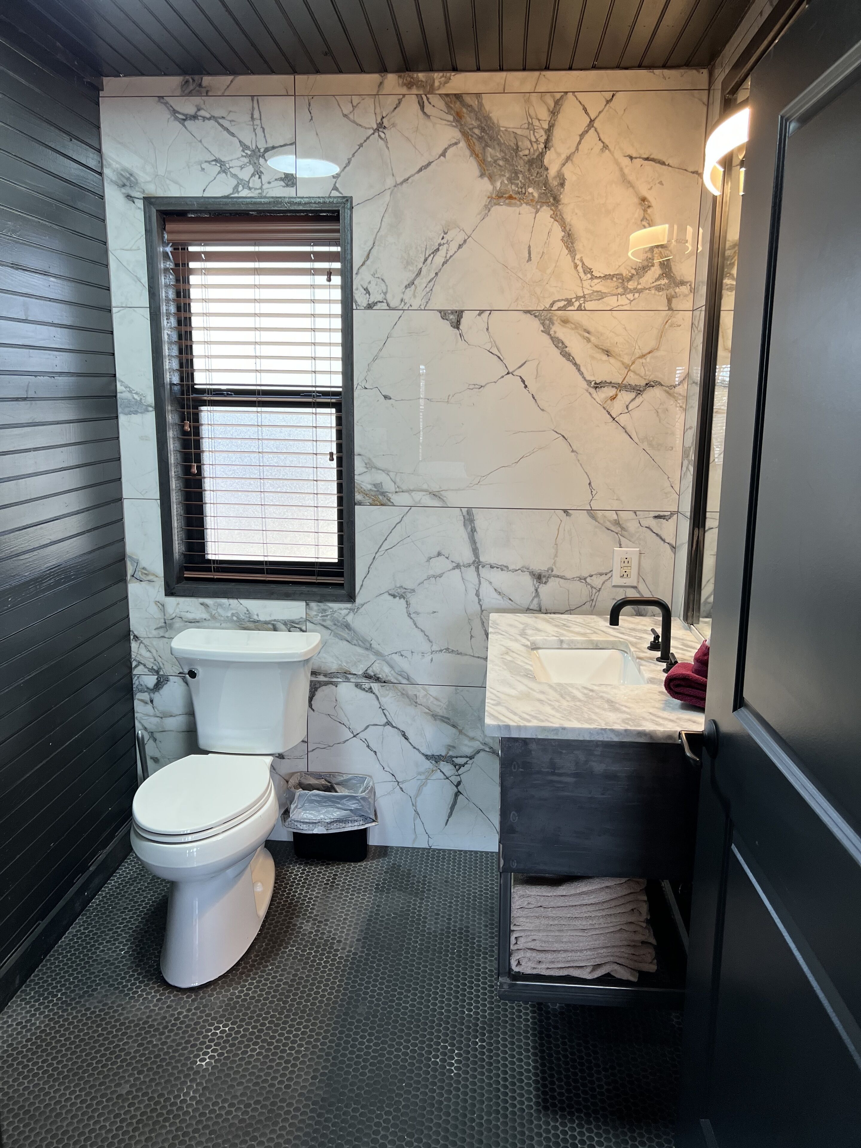 guadalupe (steep stairs) | bathroom | shower, free toiletries, hair dryer, towels