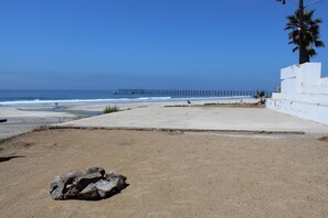 Superior Room | Beach/ocean view - Paraiso Motel & Villas (Playas de Rosarito)