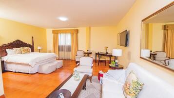 Suíte júnior | 1 quarto, roupas de cama premium, frigobar, cofres nos quartos