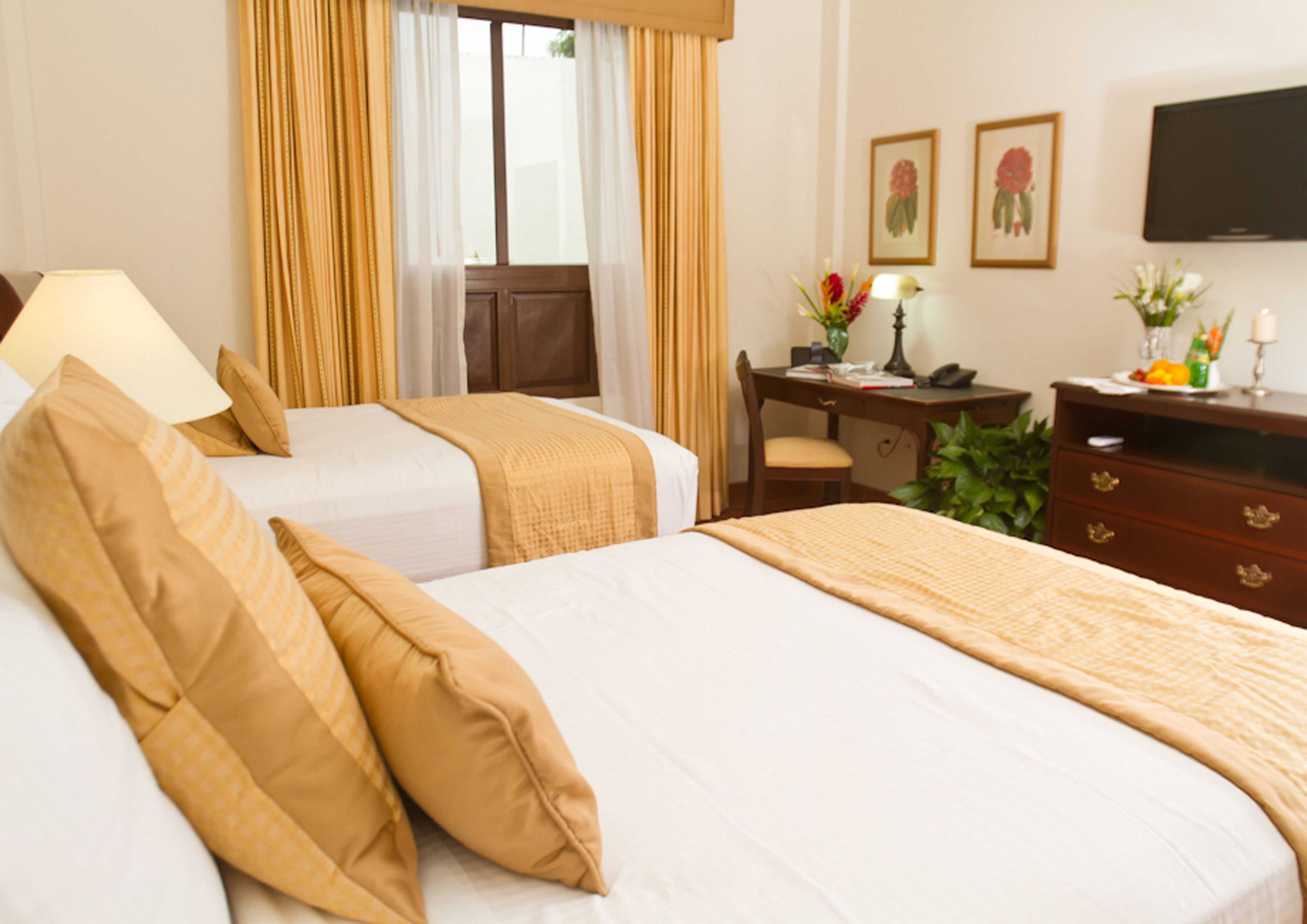 double room | 1 bedroom, premium bedding, minibar, in-room safe