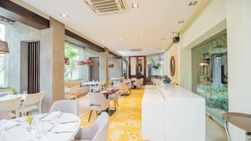 Lunch and dinner served, French cuisine