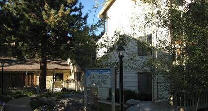 La Vista Blanc by Mammoth Reservation Bureau