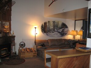 公寓客房, 3 間臥室 (+ Loft) | 客廳 | 電視、壁爐