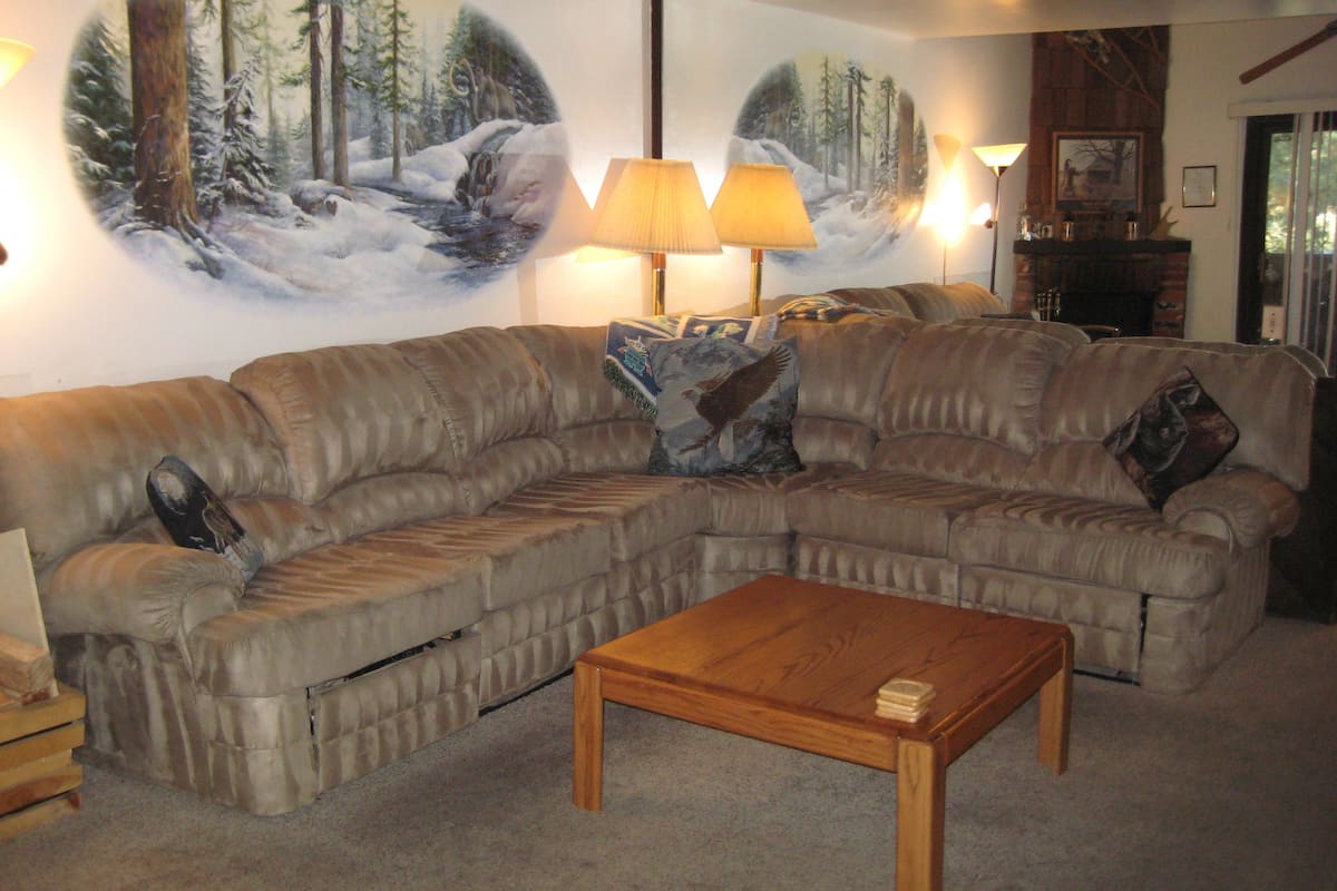 Condo, 3 Bedrooms (+ Loft) | Living room