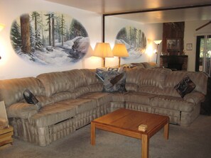 公寓客房, 3 間臥室 (+ Loft) | 客廳 | 電視、壁爐