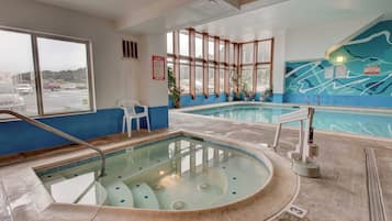 Indoor pool, pool loungers