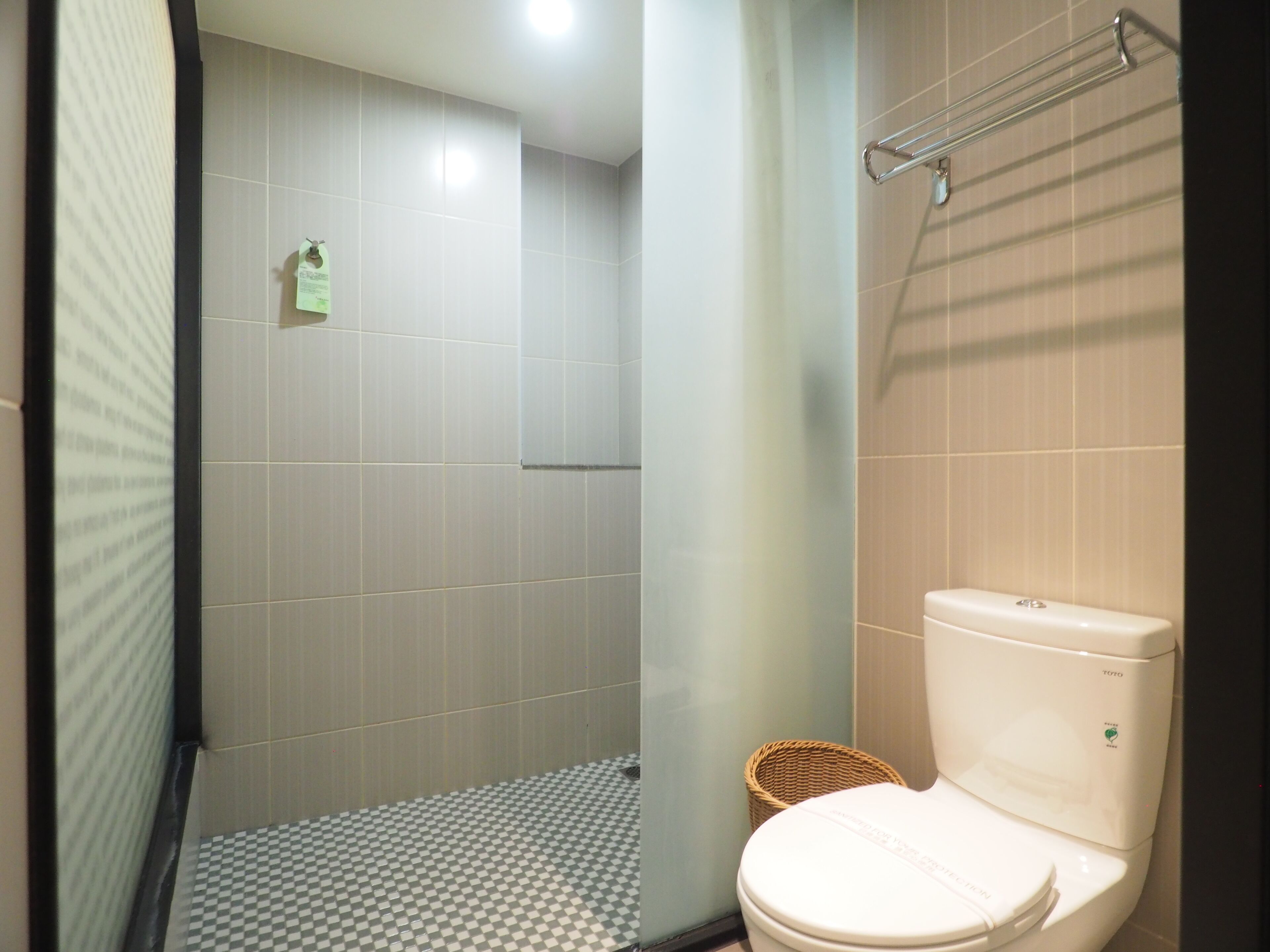 premier room (no parking space) | bathroom | shower, free toiletries, hair dryer, slippers