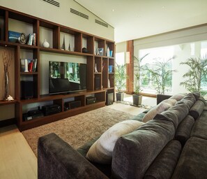 Penthouse | Living area | Flat-screen TV - Under the Stars Luxury Apartments (Boracay Island)
