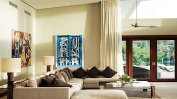 Çatı Katı Süiti (Penthouse) | Oturma alanı | Düz ekran televizyon
