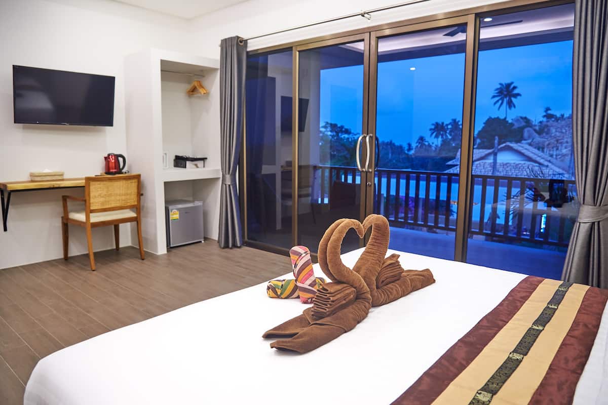 1 bedroom, premium bedding, minibar, in-room safe