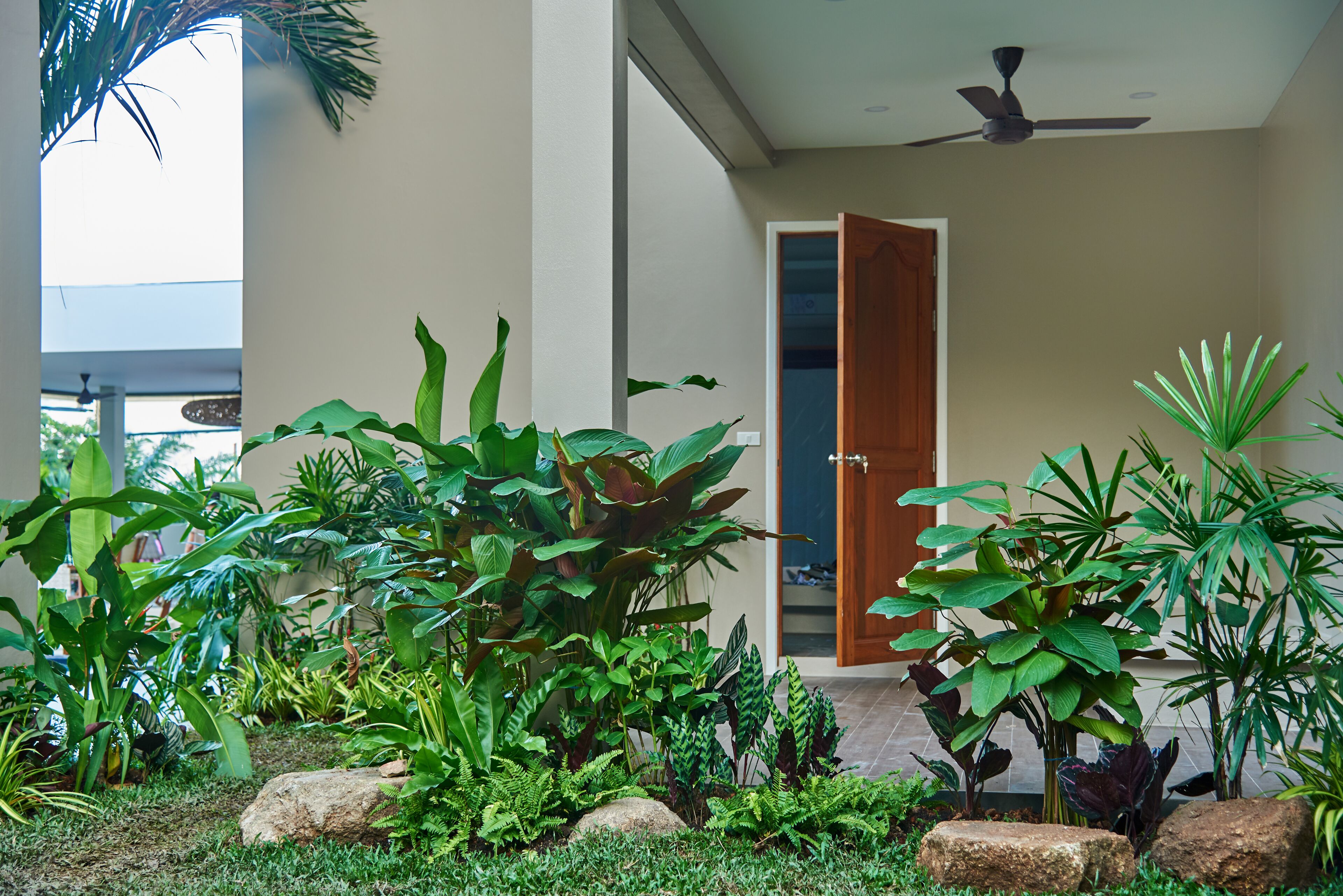 luxury room | 1 bedroom, premium bedding, minibar, in-room safe