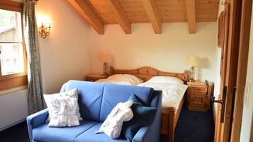 Standard Double Room | In-room safe, desk, blackout drapes, cribs/infant beds