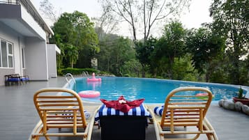 Piscina all'aperto