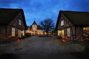 Exterior - Gl. Avernæs Sinatur Hotel & Konference (Ebberup)