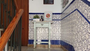 Interior entrance - Hostal Alicia (Marbella)