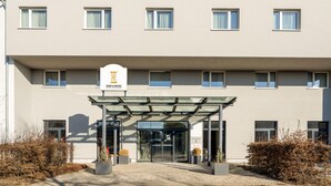Exterior - Messe & Airport Hotel Stuttgart (Stuttgart)
