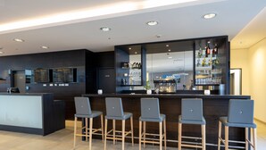 Bar (on property) - Messe & Airport Hotel Stuttgart (Stuttgart)