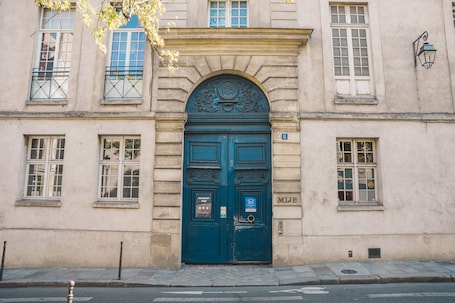 Entrada de la propiedad