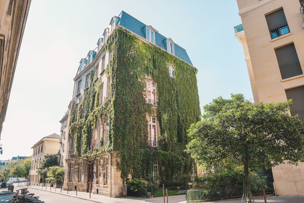 Auberge de jeunesse Fourcy - MIJE Marais by null