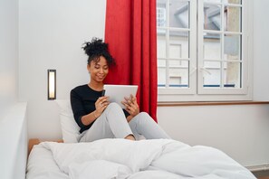 Single Room, shared toilets | Desk, bed sheets - MIJE Marais - Hostel (Paris)