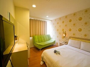 Desk, blackout curtains, soundproofing, free WiFi - Green Park Hotel (Tainan)