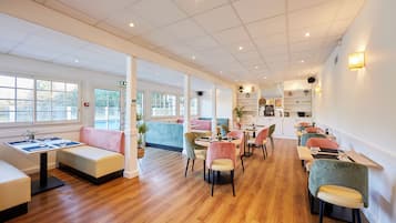 Lunch, dinner served; French cuisine, garden views