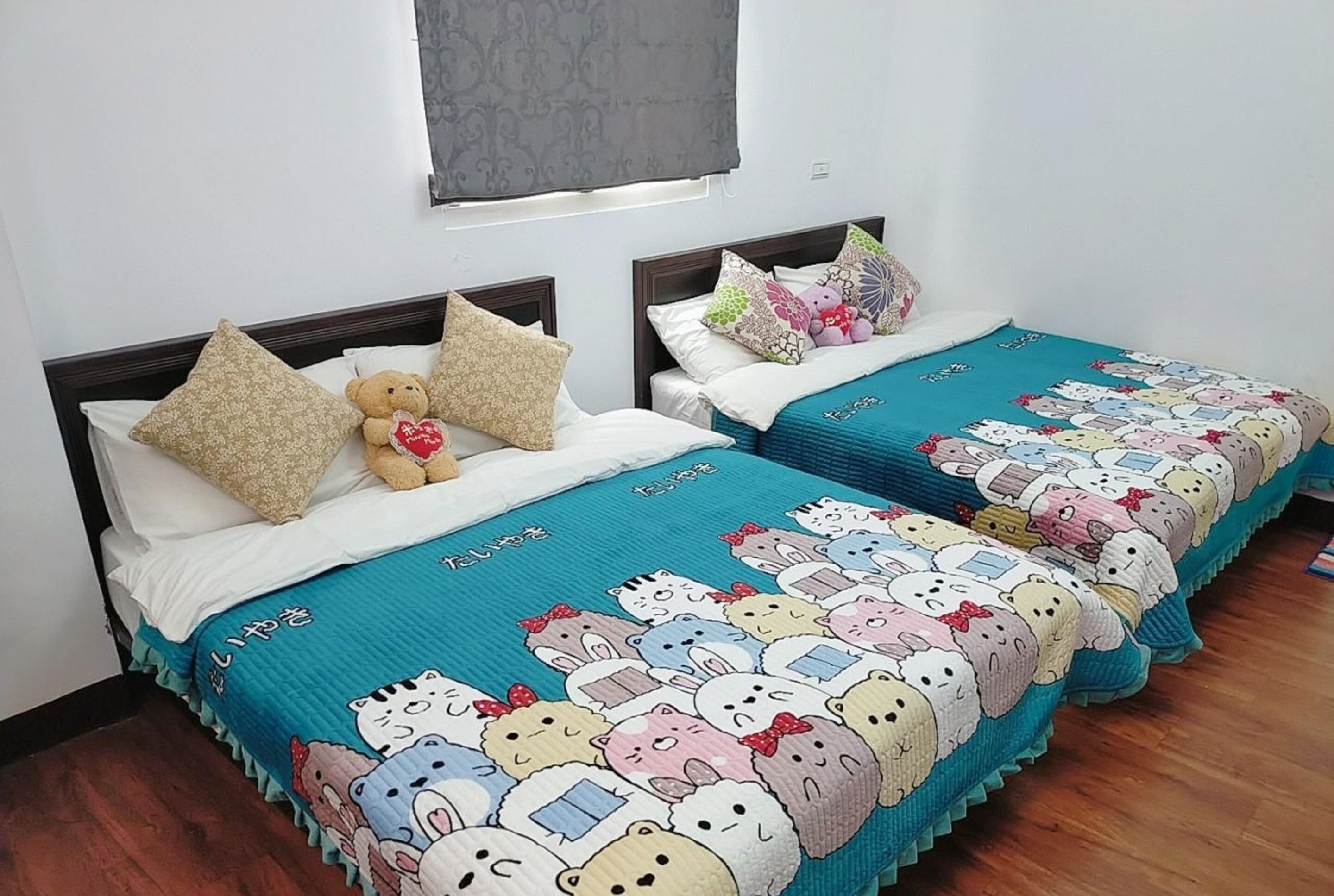 Quadruple Room | Individually decorated, blackout curtains, rollaway beds, free WiFi