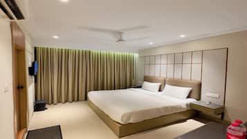 Standard Double Room | Egyptian cotton sheets, premium bedding, individually decorated