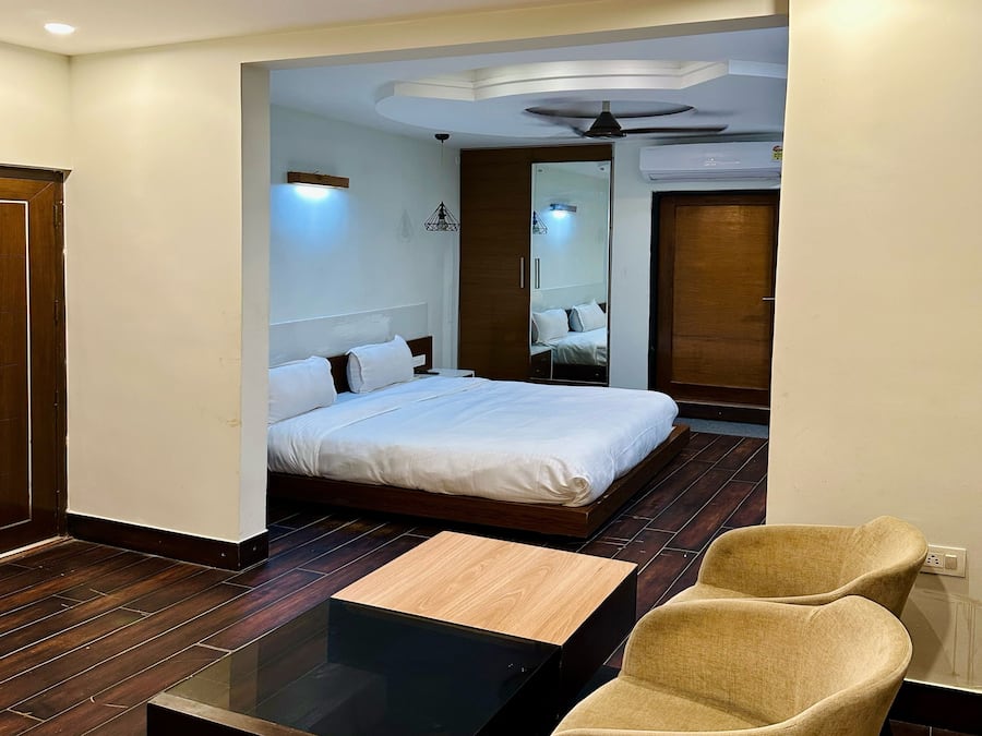 Luxury Room | Egyptian cotton sheets, premium bedding, individually decorated
